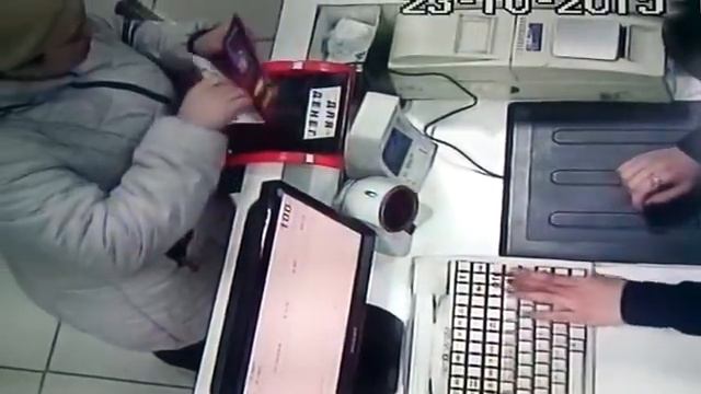 Вот так работают цыганки!!! смотреть онлайн