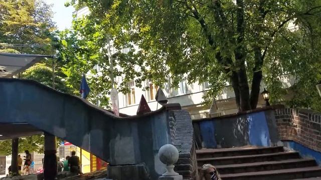 Vienna: Hundertwasser House смотреть онлайн