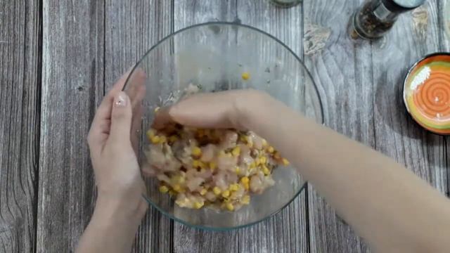 Рубленые Куриные Котлеты с Кукурузой. Вкусное и Простое в Приготовлении Блюдо на Каждый День. смотреть онлайн