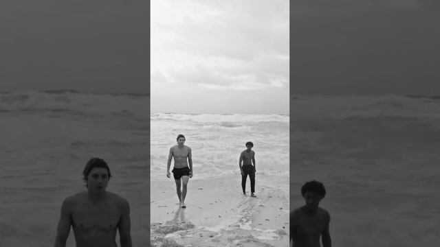 Chase Stokes, Jonathan Daviess, Lukas Gage, Michael Evans Behling commercial for Armani beauty смотреть онлайн