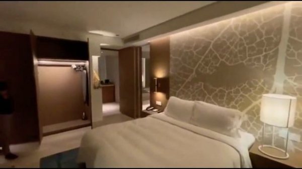 A weekend @ Al Bandar Rotana Hotel Creek || Classic Suite Room