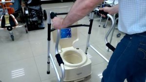 Кресло-туалет вместе с биотуалетом