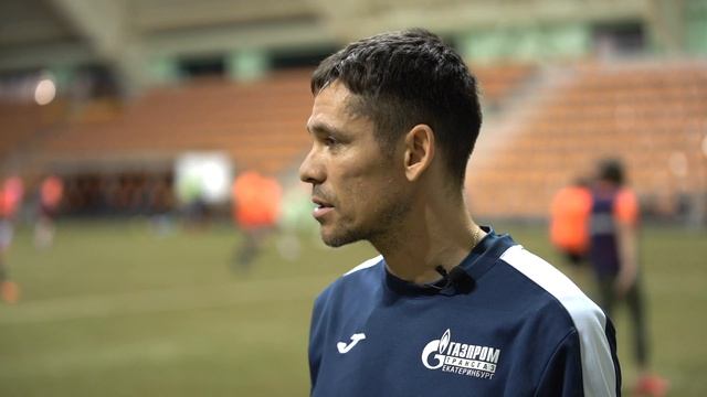 Женская Школа Футбола / ФК Основа / Футбольное поле на ЖБИ смотреть онлайн