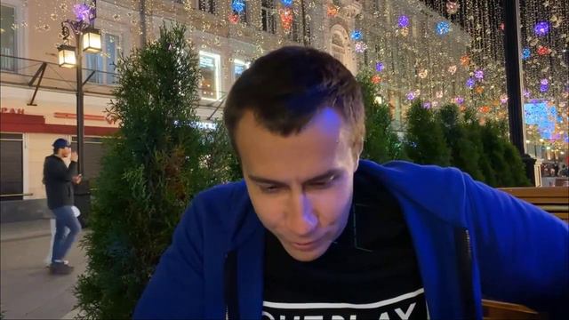 Бустер подкатывает к Маге||Словили кринж от официантки|| У ликса 15 см???? смотреть онлайн