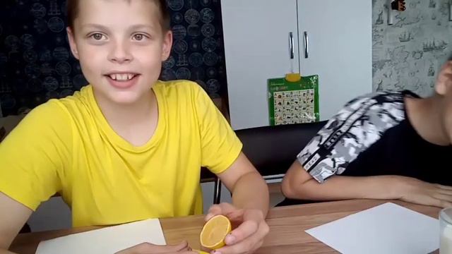 КТО ХУЖЕ НАРИСУЕТ ТОТ И СЪЕСТ ЧЕЛЕНДЖ смотреть онлайн