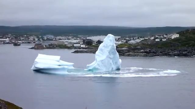 Как рушится айсберг. As The Iceberg Falls