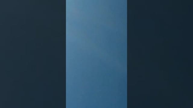НЛО над высоким берегом и над морем смотреть онлайн