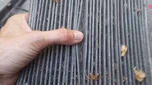 Замена салонного фильтра Джили Эмгранд ЕС7