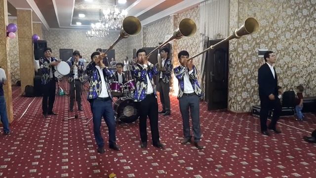 Карнай сурнай дар туй рестораны Леваканд Ш.БОХТАР{НАВОИ ХАТЛОН} смотреть онлайн