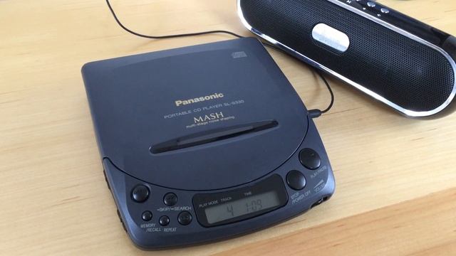 Panasonic PORTABLE CD PLAYER SL-S330 смотреть онлайн