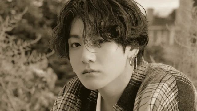 ?Озвучка A / Твой взгляд сияет ярче звезд / Фанфик / БТС/ Вигуки смотреть онлайн