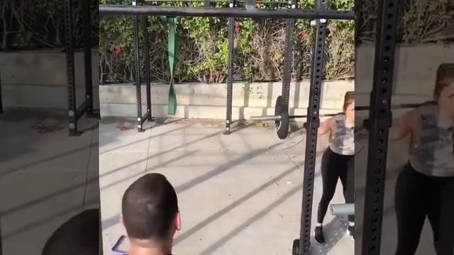 Jennifer Lopez Workout смотреть онлайн