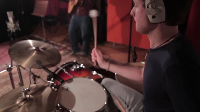 Jeden Morgen - AnnenMayKantereit (Live at Tresorfabrik) смотреть онлайн