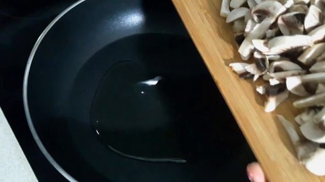 Сытный Салат на Каждый День Ооочень Вкусный Салат с Курицей и Грибами Простой Рецепт Быстрого Салат смотреть онлайн