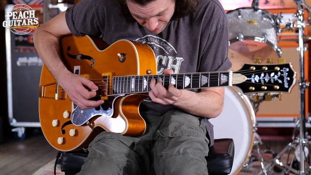 Peach Picks | Epiphone 150th Anniversary Collection | Zephyr DeLuxe Regent - Aged Antique Natural смотреть онлайн