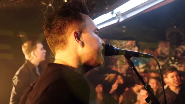 Mark Hoppus Won't Come Home смотреть онлайн