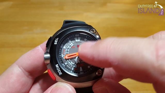 Unique! | Citizen Eco-Drive Promaster 200m Aqualand Quartz Diver JV0020-04E Unbox & Review
