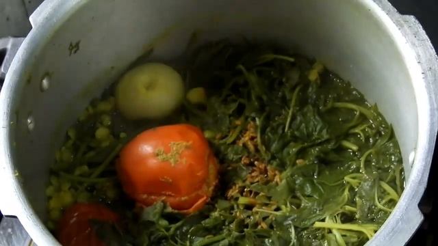 ಬಾಯಿಗೆ ರುಚಿ ತರಿಸುವಂತಹ ಮಸ್ಸಪ್ಪು ಸಾರು | Massoppu Sambar Recipe | Tasty Mixed Leafy Curry Recipe смотреть онлайн