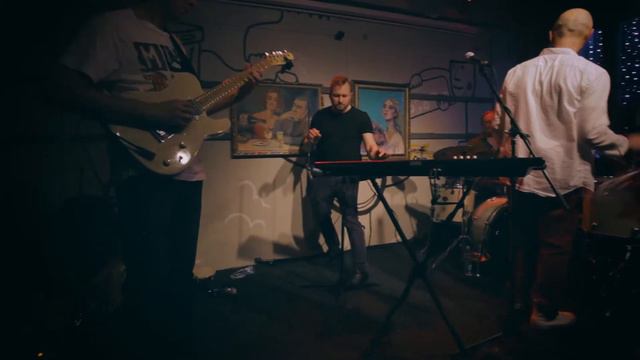 Запрещенные Барабанщики "Миллион долларов США". Зюзино Live смотреть онлайн