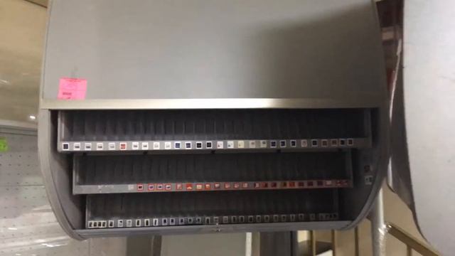 Сигаретный бокс б/у подвесной смотреть онлайн