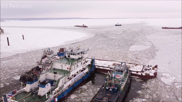 Мост в Самарской обл.14.03.22.Работы в порту.Tolyatti-Klimovka Bridge. смотреть онлайн