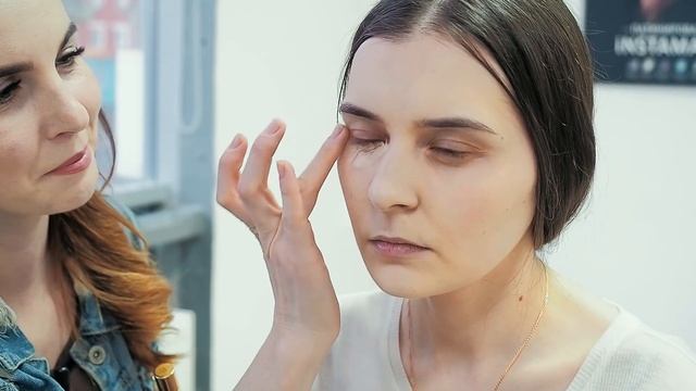Учимся делать макияж на каждый день. Как правильно делать повседневный макияж в домашних условиях? смотреть онлайн