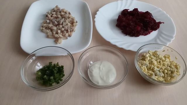 Яйца, фаршированные свеклой и сельдью смотреть онлайн