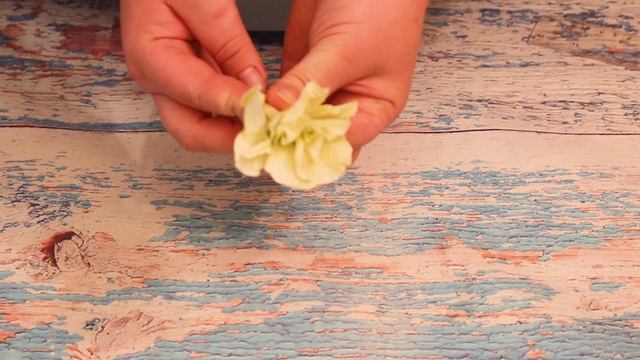 Гвоздика из гофрированной бумаги / Самый простой способ / Carnation flowers from crepe paper смотреть онлайн