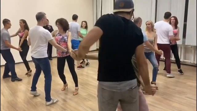 Бачата связочка от «Спайси Сальса» смотреть онлайн