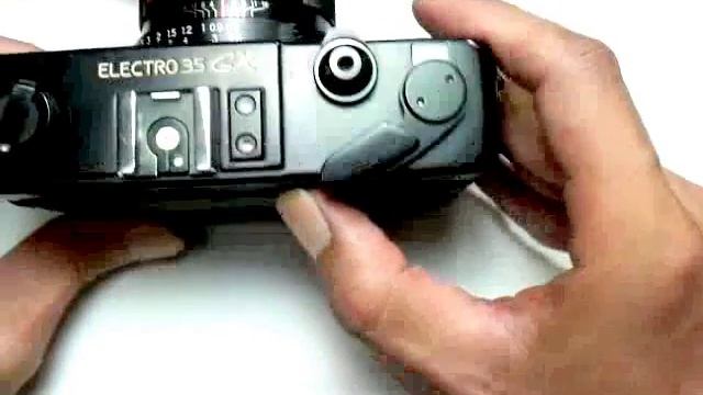 ヤシカ エレクトロ35GXの使い方 YASHICA ELECTRO35GX How to use 1970s Rangefinder camera смотреть онлайн