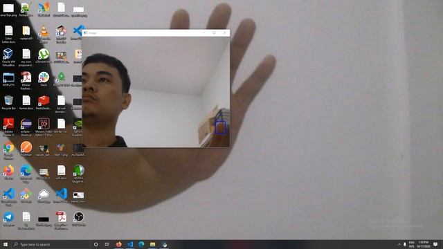 Yolov3 + OpenCv python detect finger and move mouse смотреть онлайн