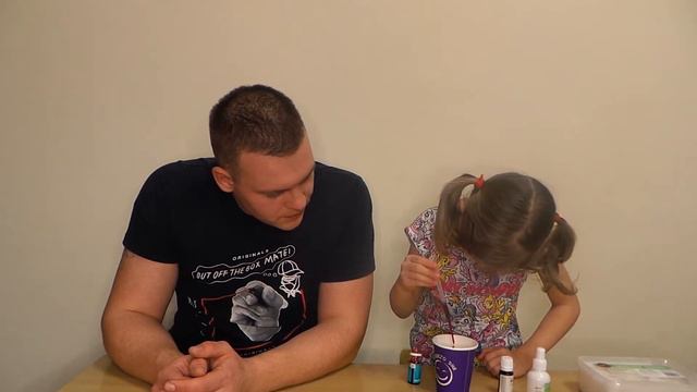 Ксюша и Сергей готовят мыло. смотреть онлайн