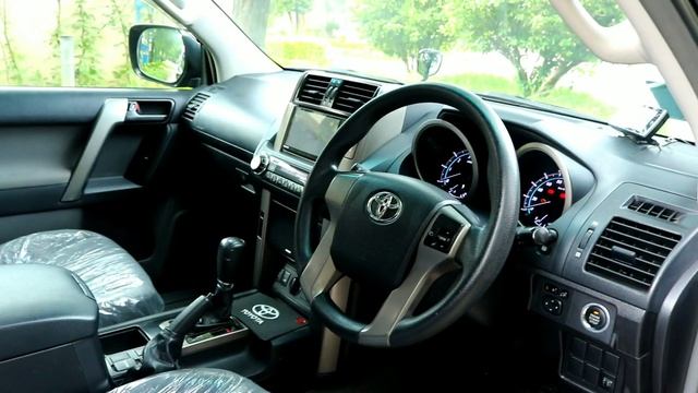 Toyota LandCruiser Prado 2012 Model | Detailed Review | Walk around | Price | ZainUlAbideen смотреть онлайн