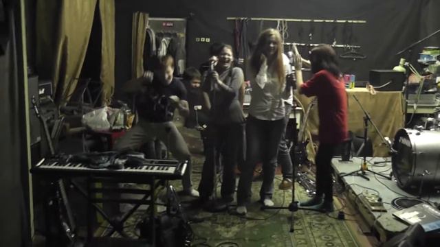 Солнышко и наш отжиг! смотреть онлайн