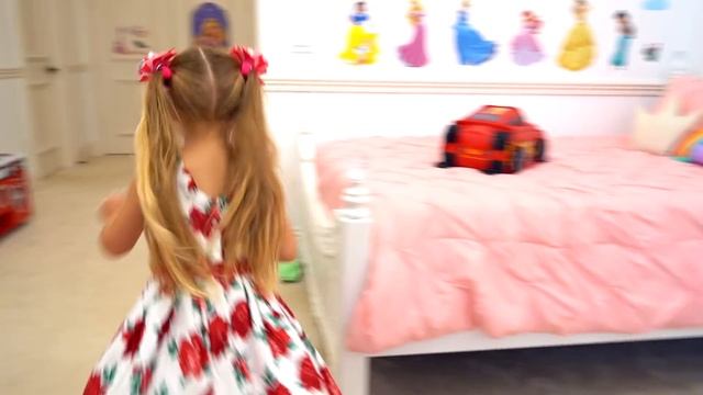Diana settled Roma in her room смотреть онлайн