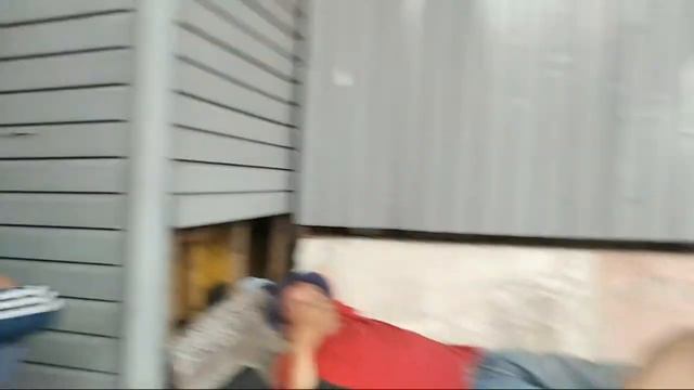 Купил Еду ! Бомжи Савеловский! смотреть онлайн