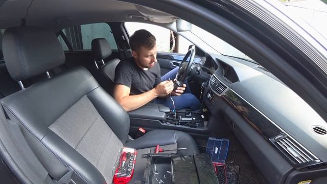 Дешевый ремонт MERCEDES w212 за 14$ смотреть онлайн