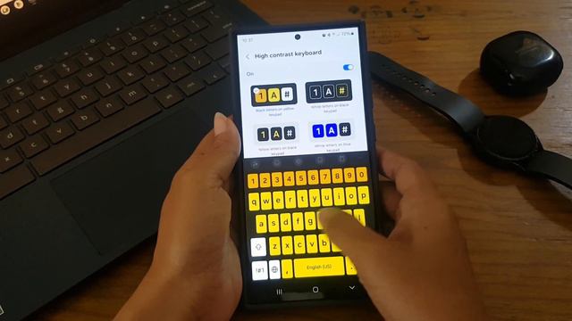 Samsung Galaxy S24 Ultra : How to enable high contrast keyboard to make keyboard keys easy to see смотреть онлайн