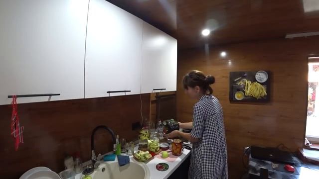 Где наша мама \ Накосячил у Кристины смотреть онлайн