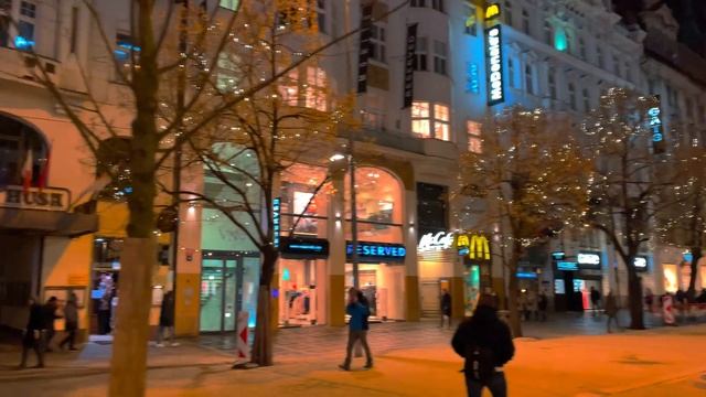 Prague - Christmas Eve 2021?Wenceslas Square⛄️Beautiful illuminations, Czech Republic ?? 4k HDR смотреть онлайн