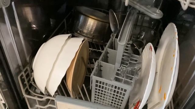 Я НАКОНЕЦ ТО ПОДСТРИГЛАСЬ И СДЕЛАЛА БОТОКС / АРИНА БЕЛАЯ смотреть онлайн