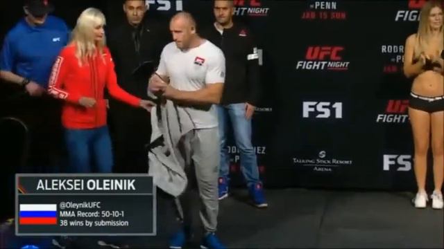 Взвешивания Алексей Олейник Виктор Песта смотреть онлайн