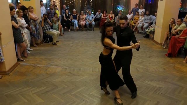 Dmitriy Kuznetsov & Olga Nikolaeva. 2. El Calor. 2016.07.01 смотреть онлайн