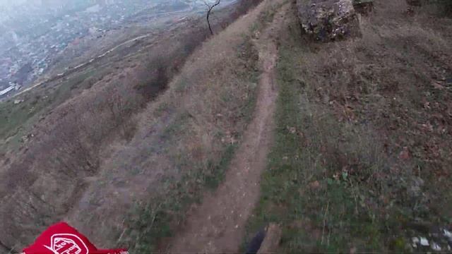 Тарки Тау Спуск по козье тропе на двухподвесе в грязь (Махачкала) смотреть онлайн