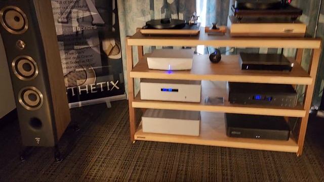 Focal, Aesthetix, Sonore, Clear audio, Hana, Iconoclast, Cardas смотреть онлайн