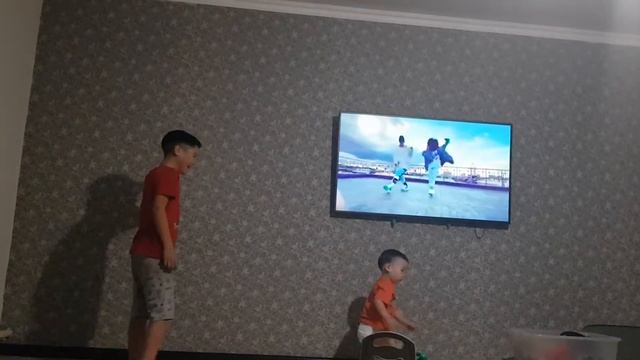 вечерние танцы Ансару 1год 4 мес смотреть онлайн