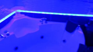 Ванная комната, необычная подсветка