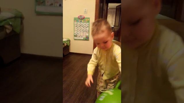 Моему внучку Марку 2 года и 3 месяца, мой маленький гений смотреть онлайн