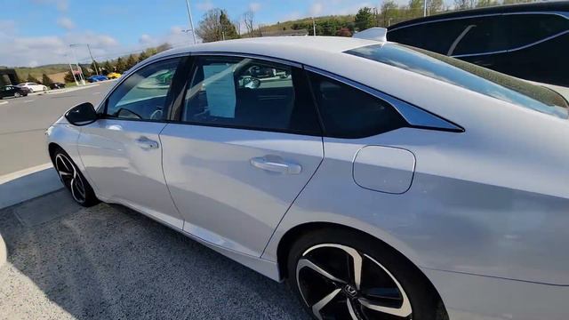 Honda accord sport turbo in beautiful white... смотреть онлайн