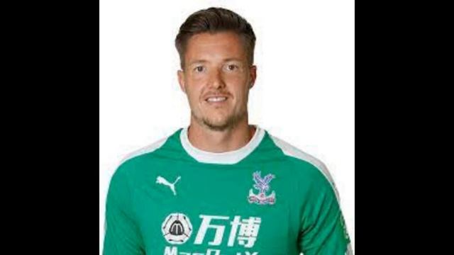 Уэйн Хеннесси — краткая биография смотреть онлайн